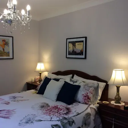 Whispering Pines Bed And Breakfast Collie Exterior photo