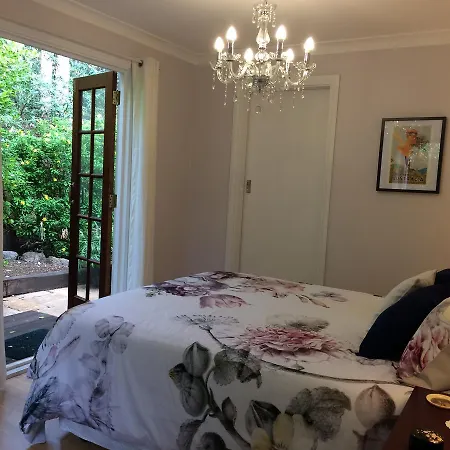 Whispering Pines Bed And Breakfast Collie Exterior photo